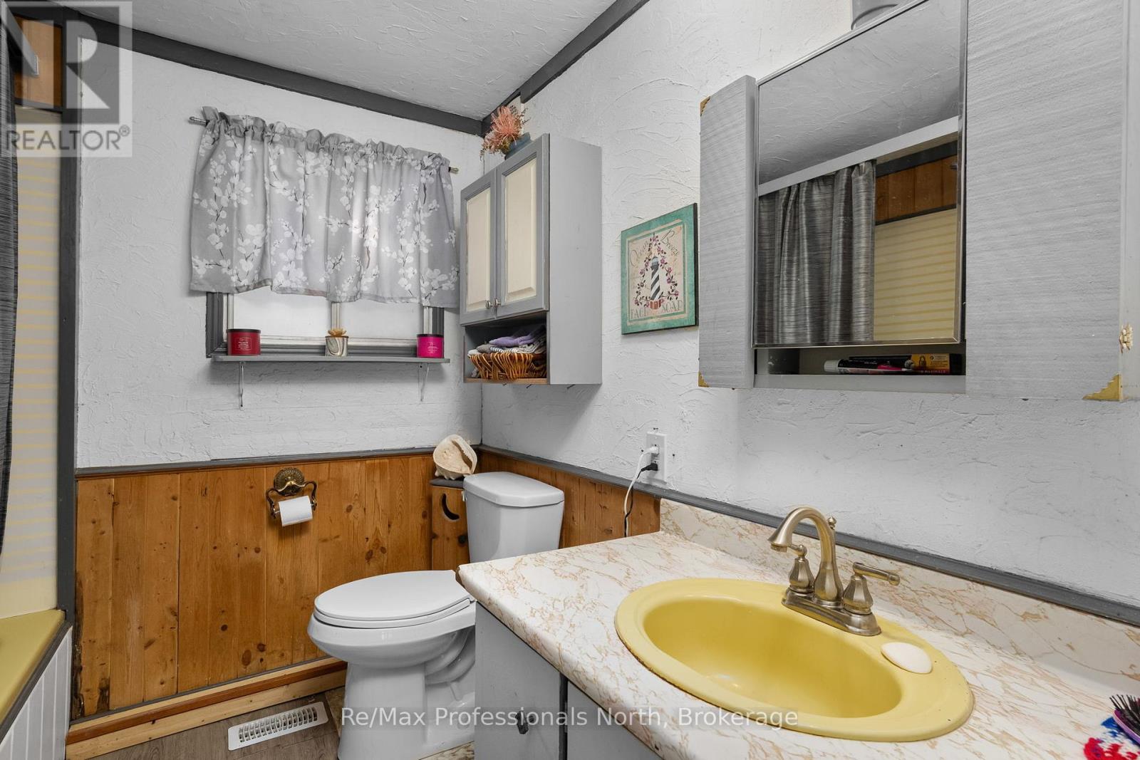 1465 FALKENBURG ROAD - 19