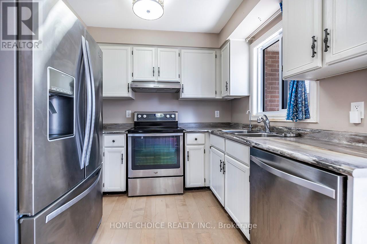 34 GOLDPINE AVENUE - 13