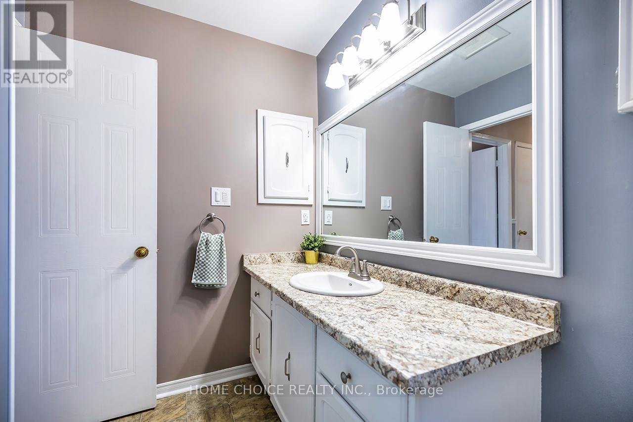 34 GOLDPINE AVENUE - 21