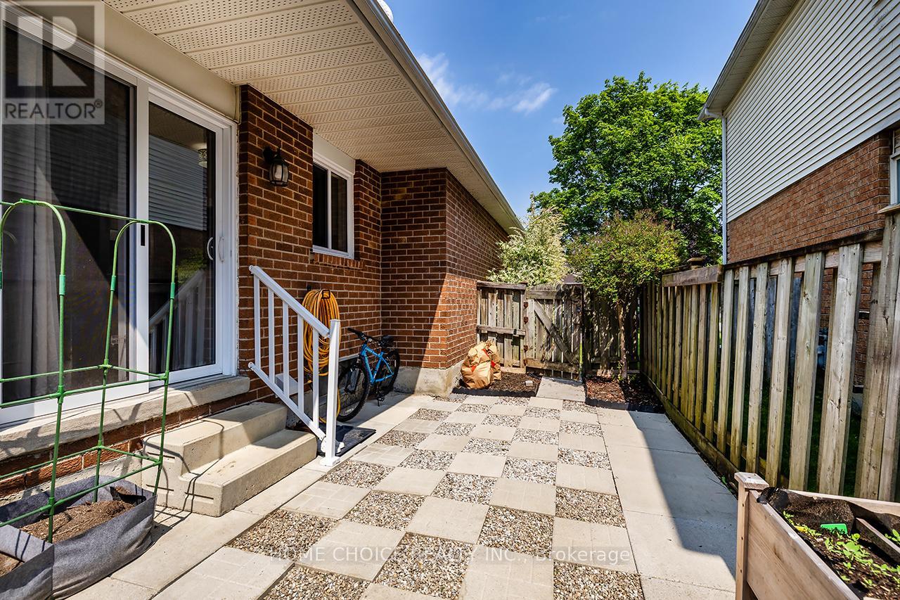 34 GOLDPINE AVENUE - 31