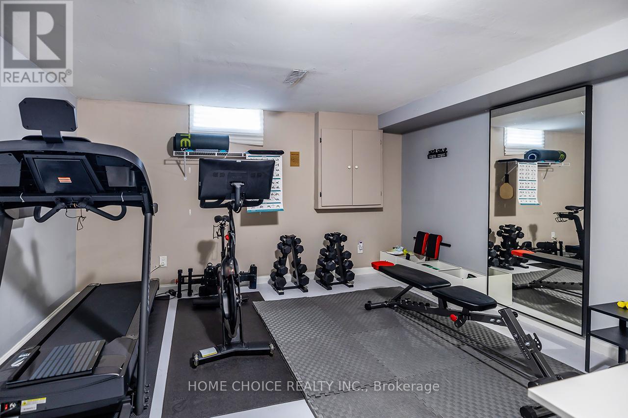 34 GOLDPINE AVENUE - 32
