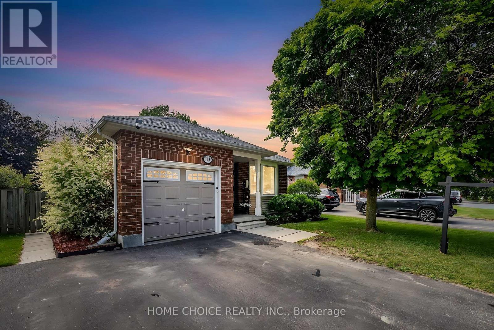 34 GOLDPINE AVENUE - 4