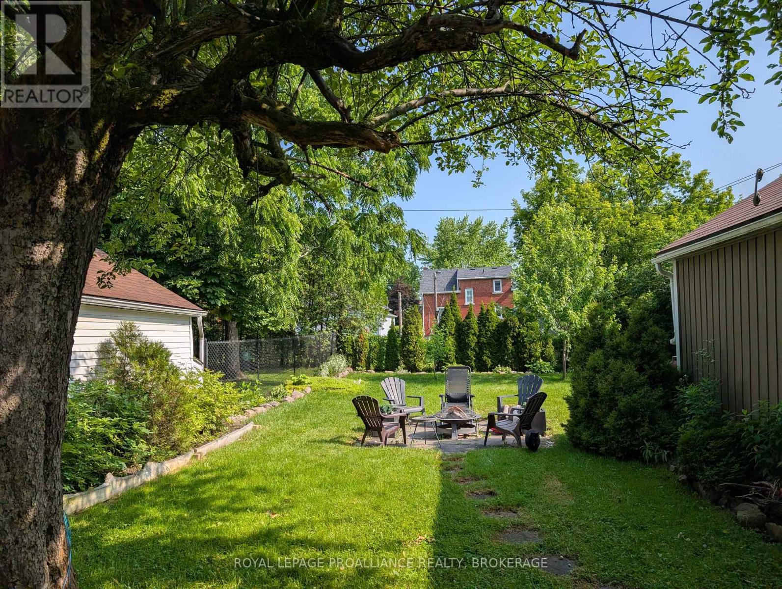 51 DUNDAS STREET - 41