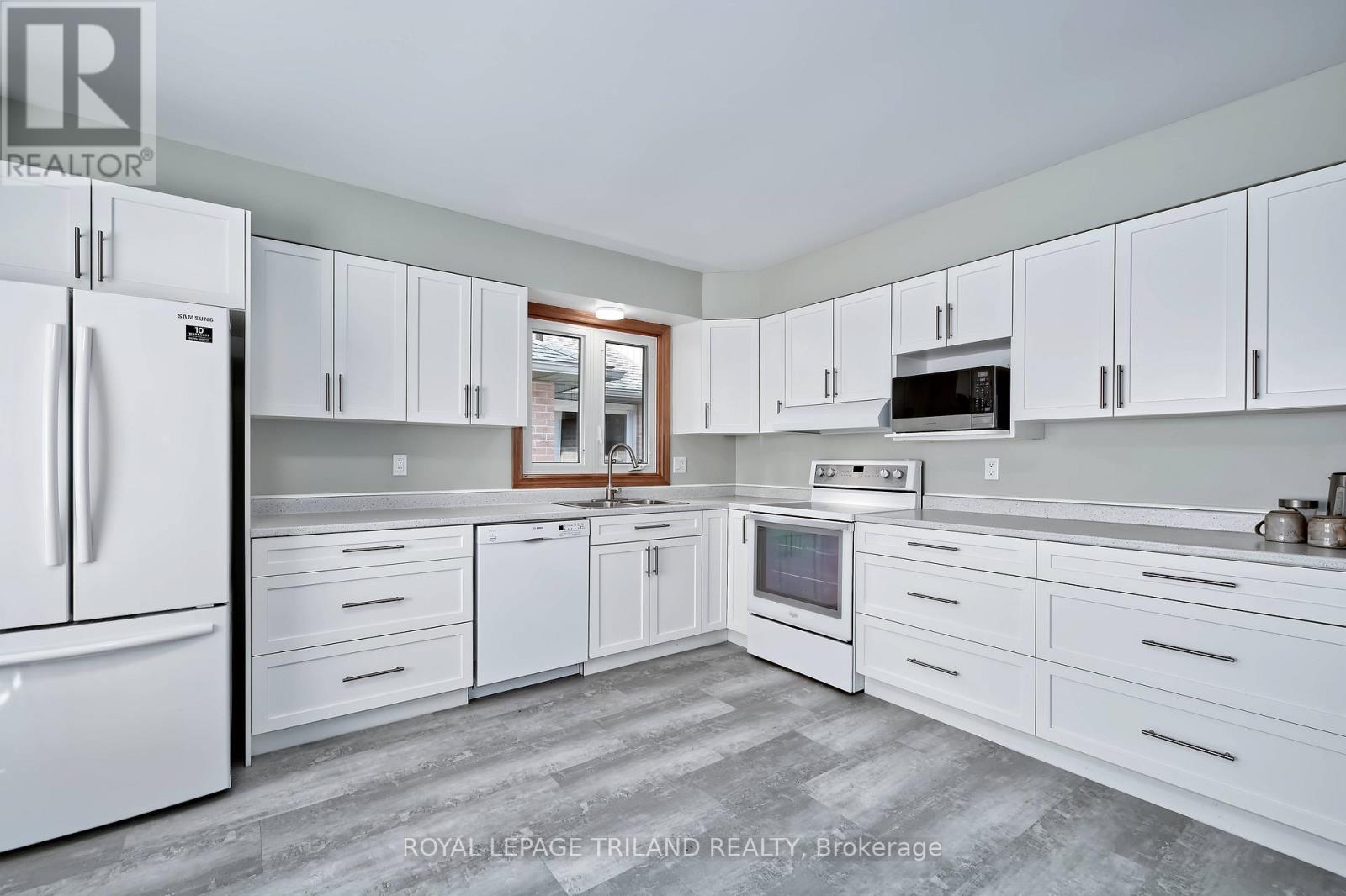 1662 ATTAWANDARON ROAD - 4