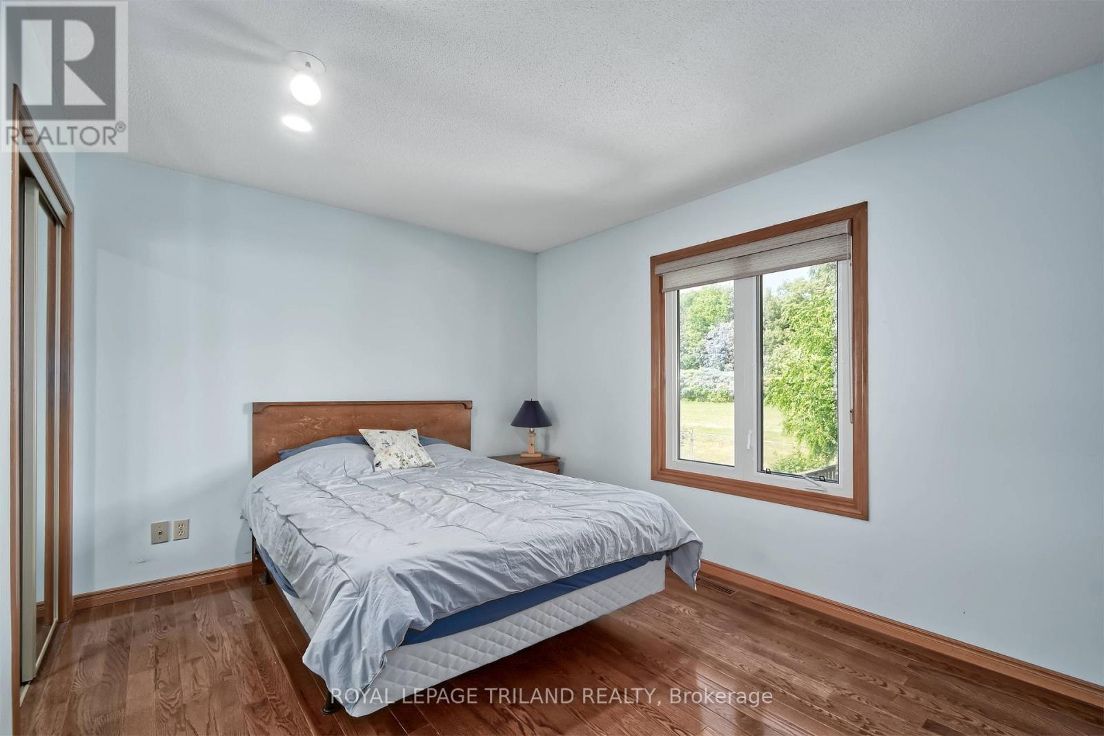 1662 ATTAWANDARON ROAD - 8