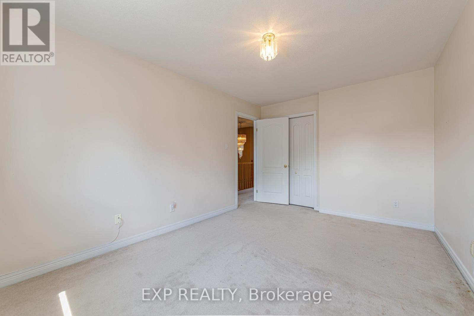 40 NEWBOROUGH CRESCENT - 25
