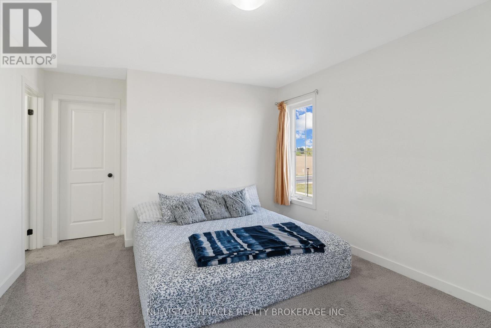 #64 1781 HENRICA AVENUE - 24