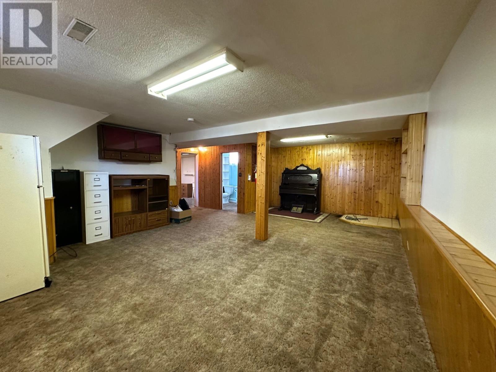 4 East Grove CRES - 21