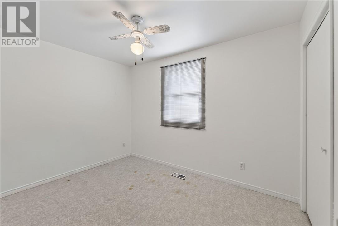 265 Bodson Drive E - 26