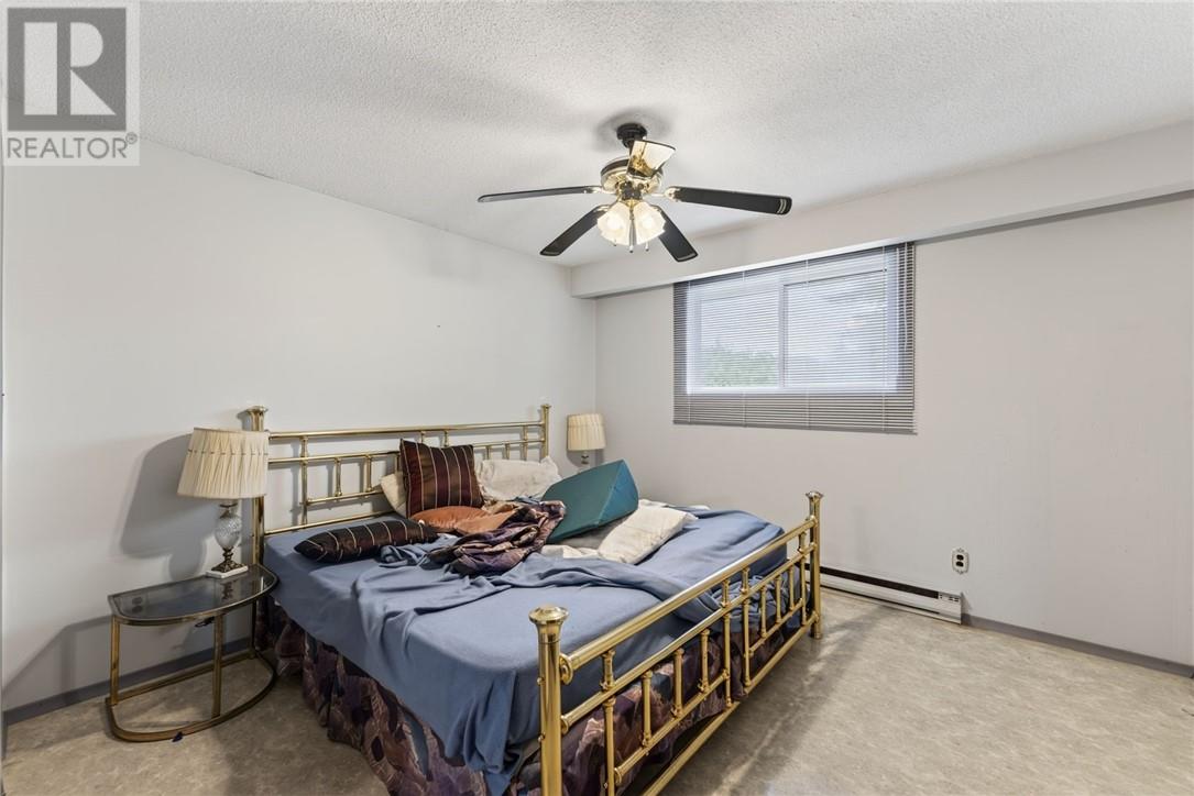 265 Bodson Drive E - 17