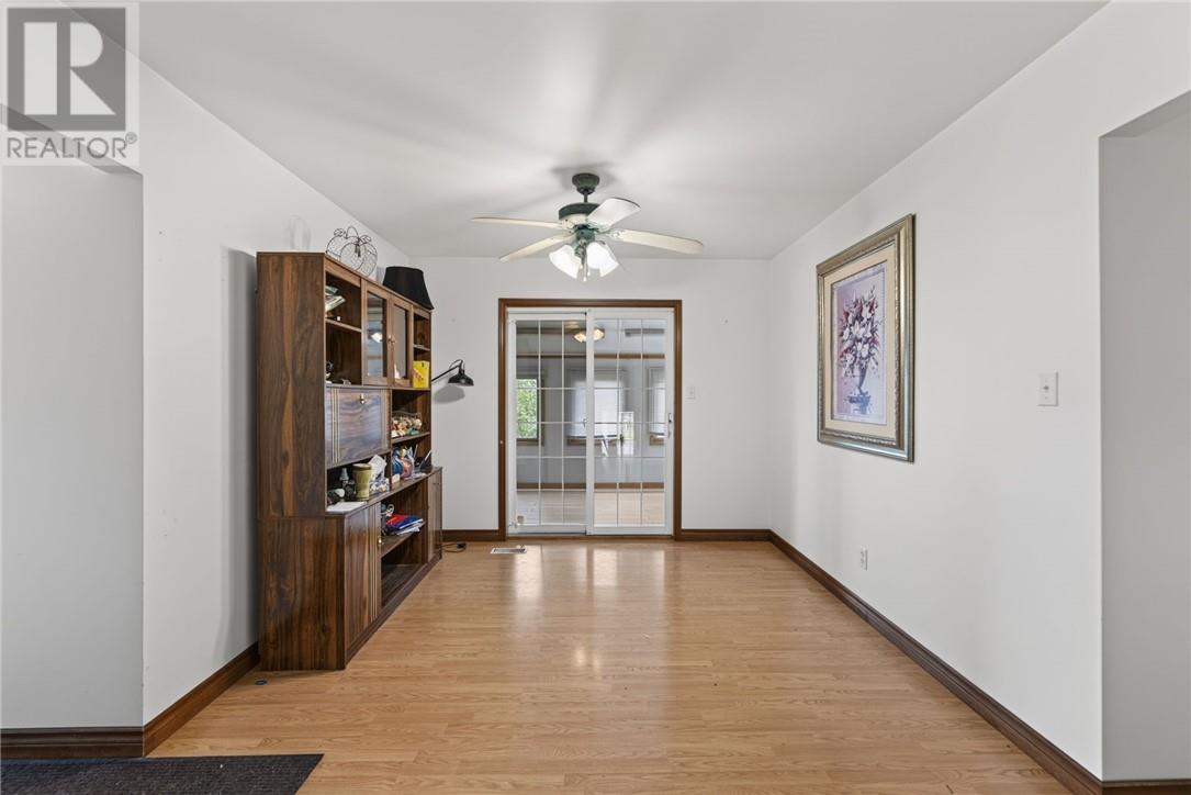 265 Bodson Drive E - 23