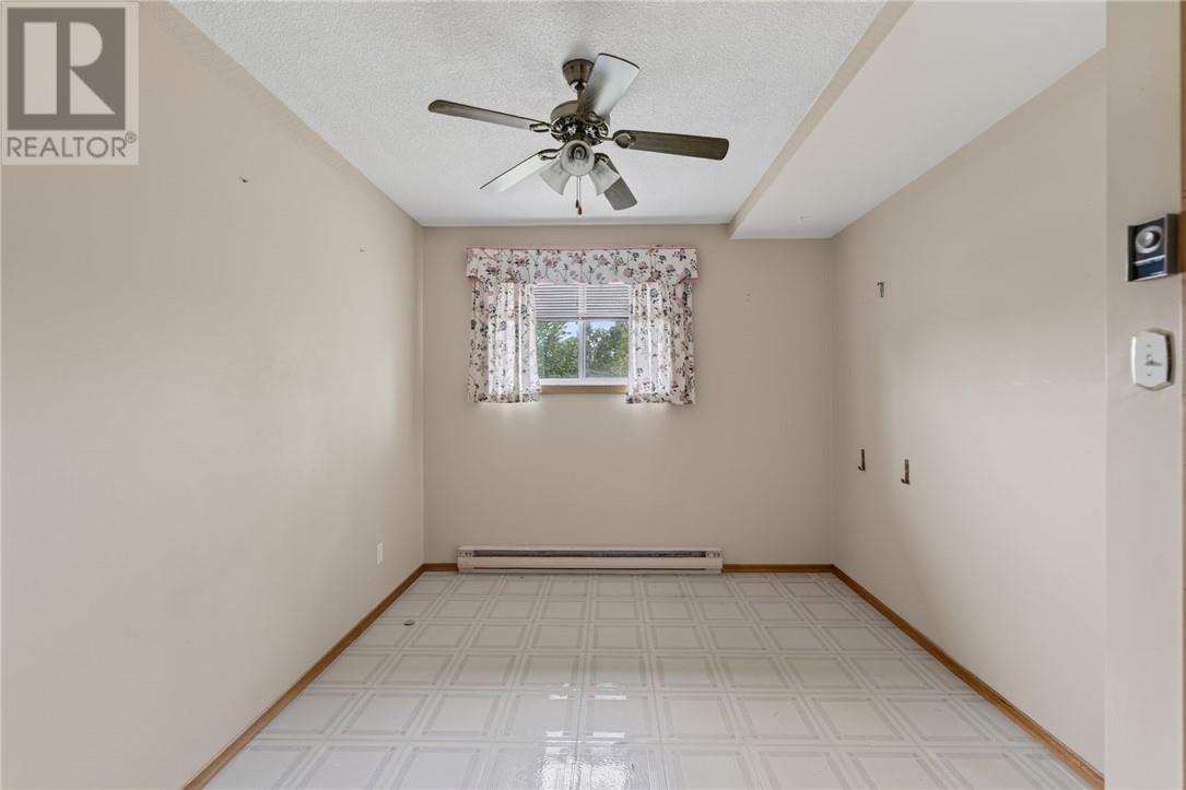 265 Bodson Drive E - 21