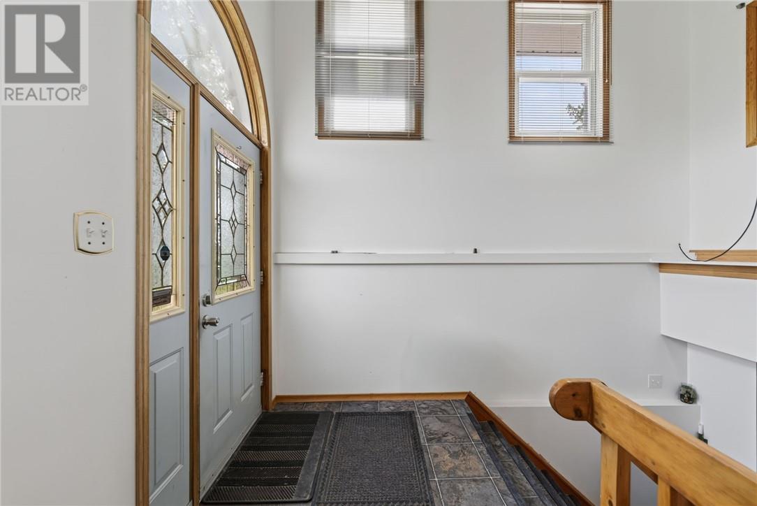 265 Bodson Drive E - 35
