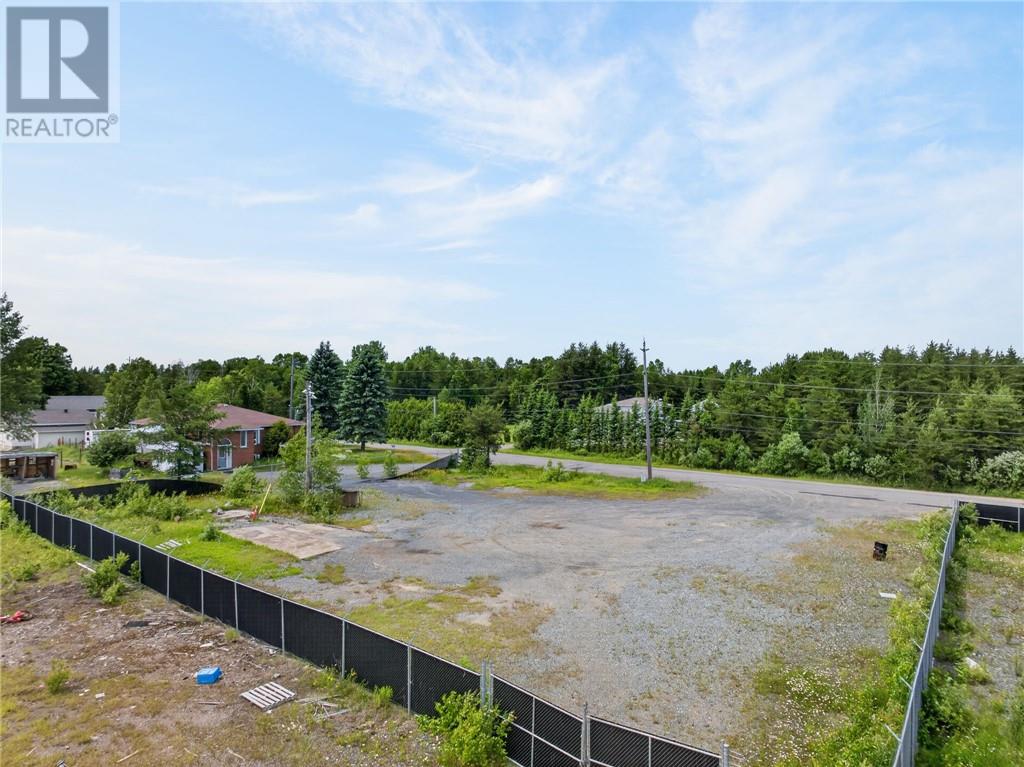 265 Bodson Drive E - 64