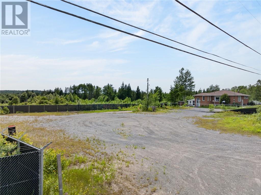 265 Bodson Drive E - 65