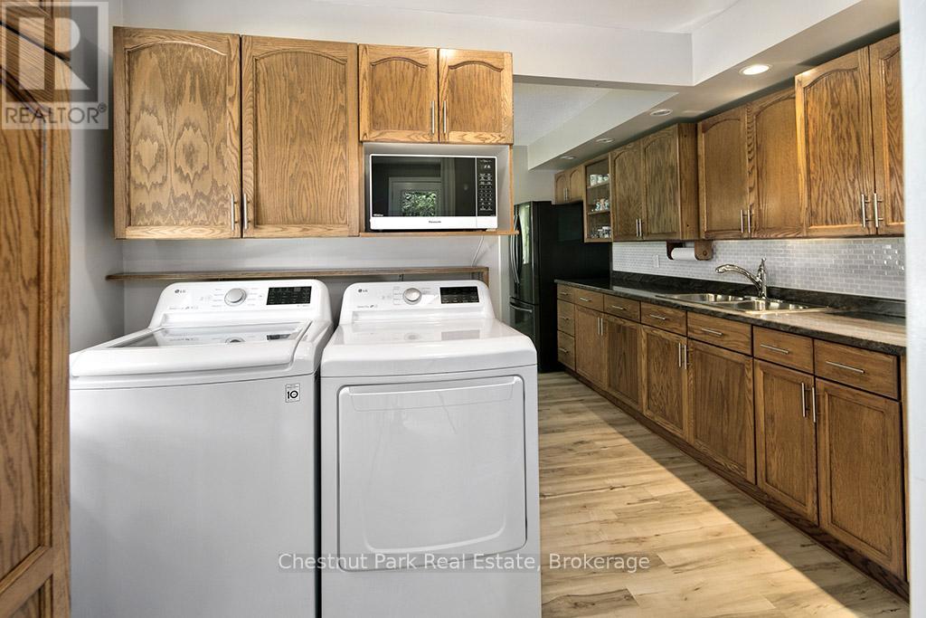 333 OAK STREET - 12