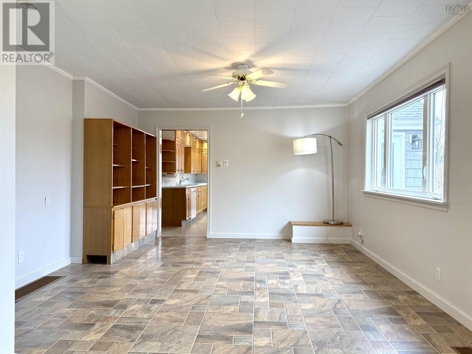 8 Standish Street - 26