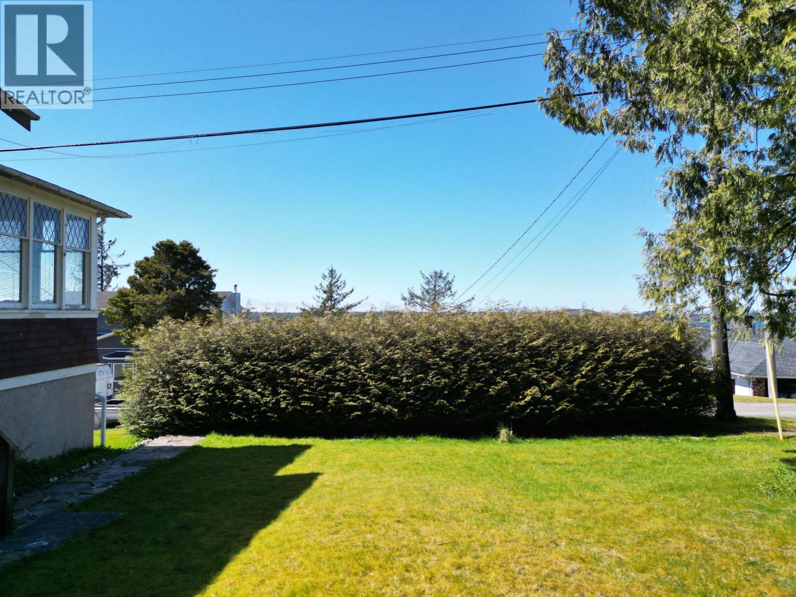 2201 GRAHAM AVENUE - 37