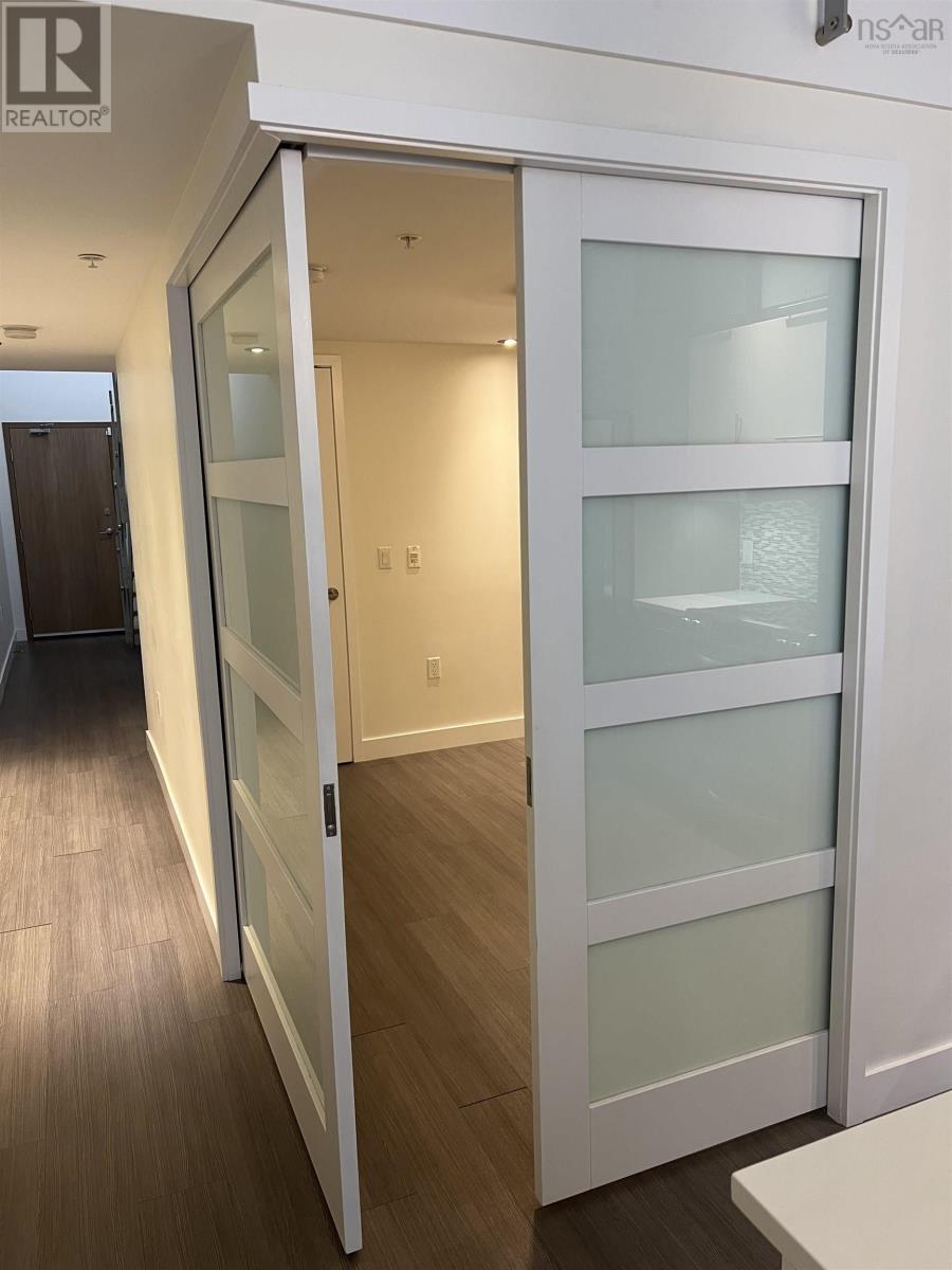 #108 5662 Roberts Street - 14