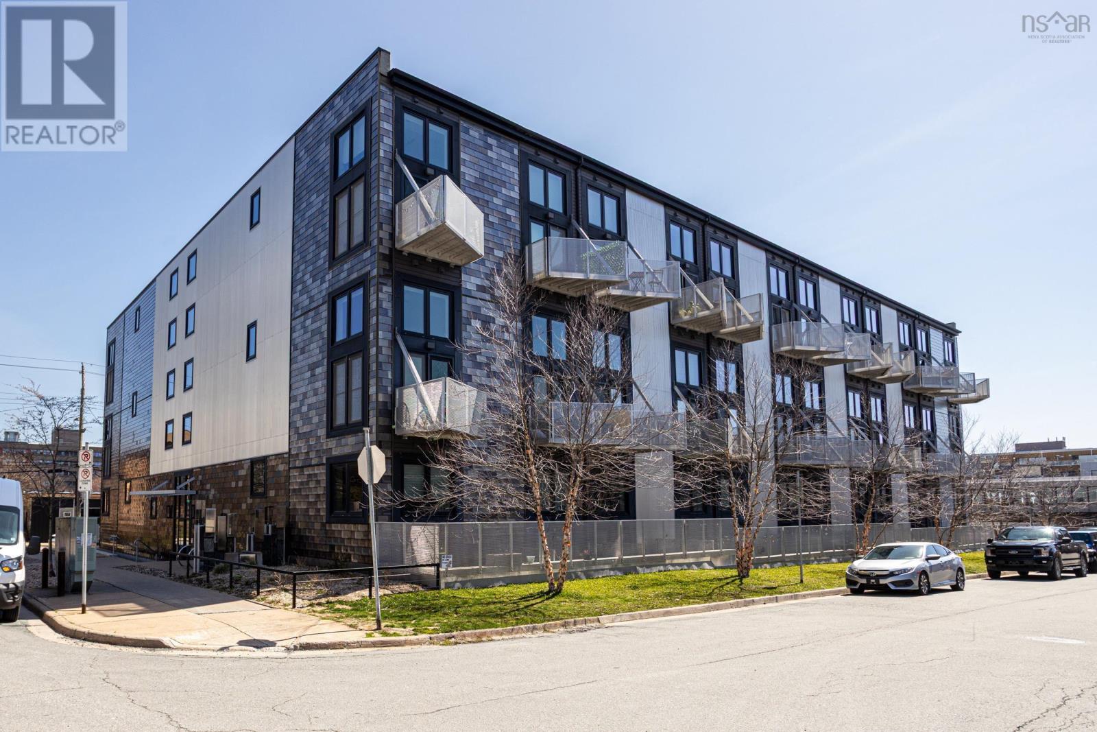 #108 5662 Roberts Street - 1