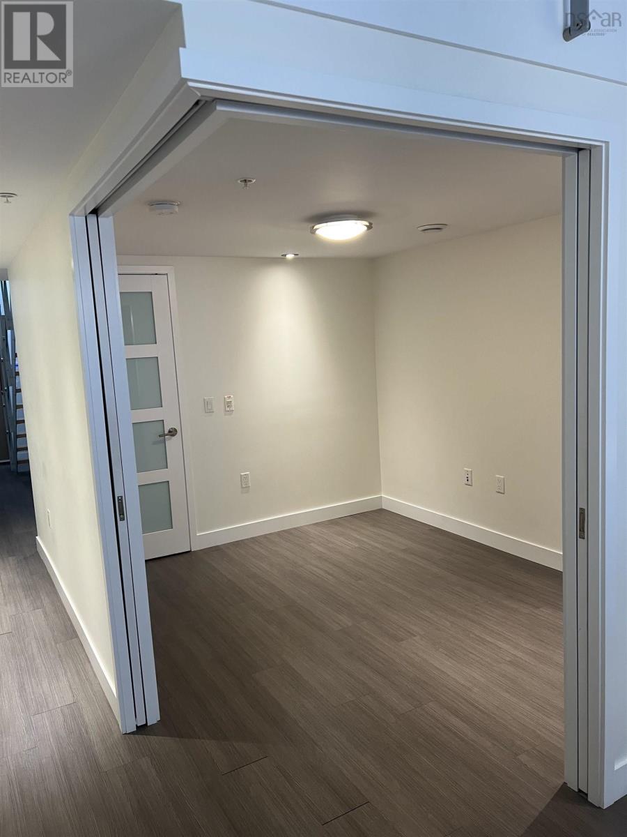 #108 5662 Roberts Street - 15