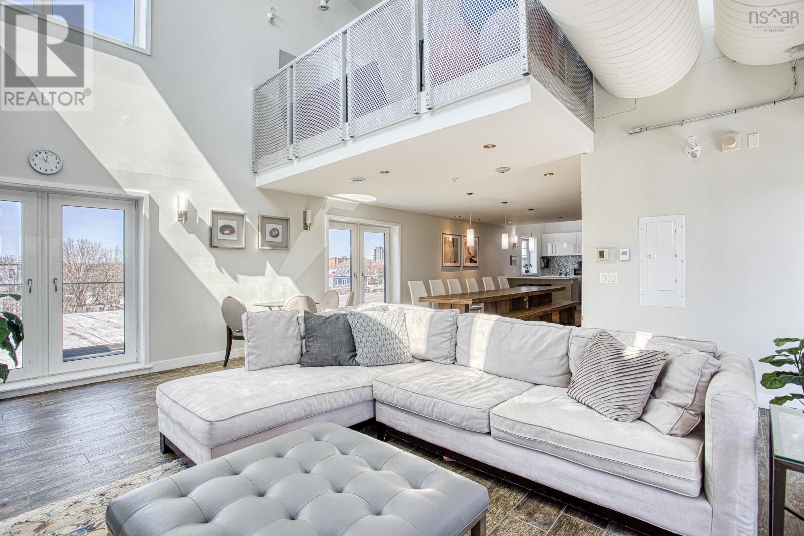 #108 5662 Roberts Street - 28