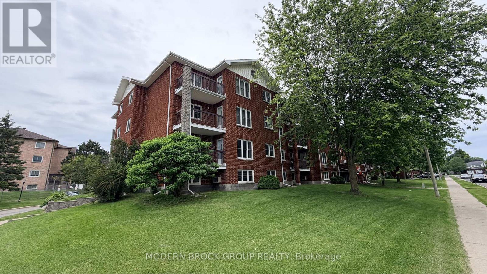 #405 21 LISTON AVENUE - 21