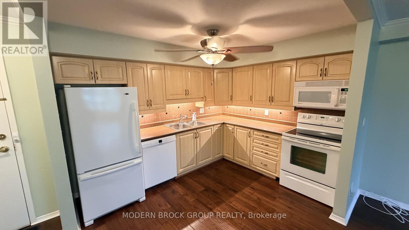 #405 21 LISTON AVENUE - 5