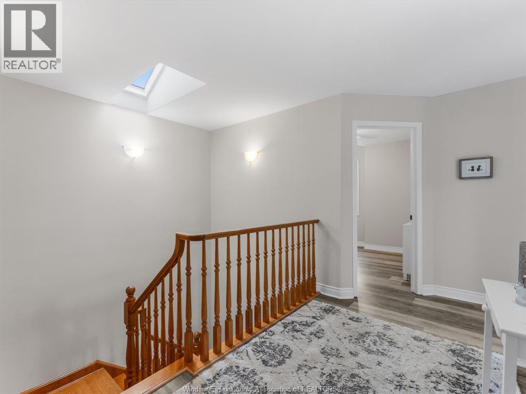 46 Brush CRESCENT - 26