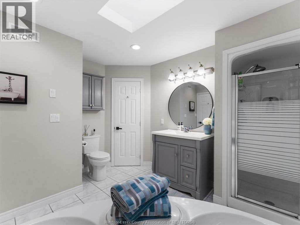 46 Brush CRESCENT - 33