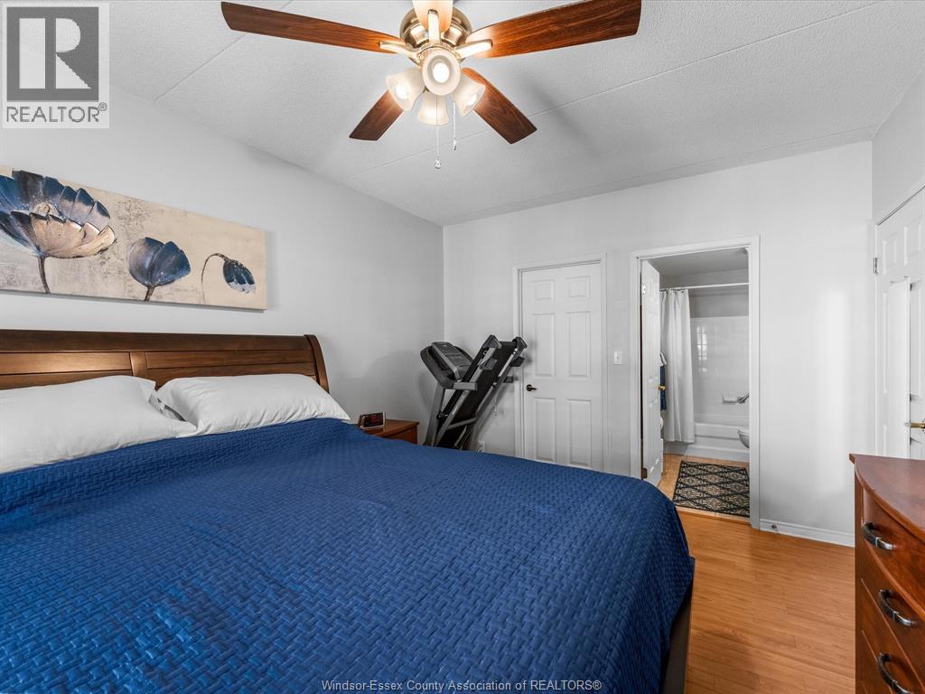 #507 8335 Wyandotte STREET East - 17