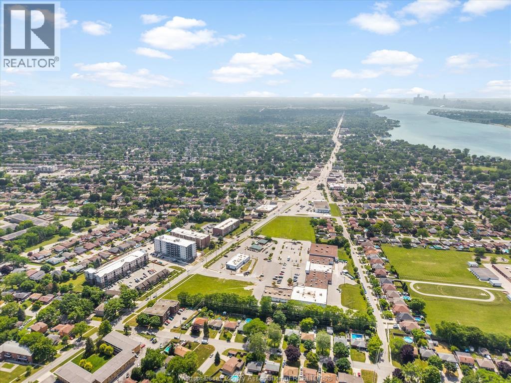 #507 8335 Wyandotte STREET East - 28