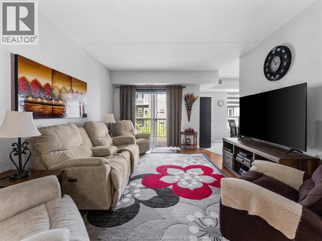 #507 8335 Wyandotte STREET East - 4