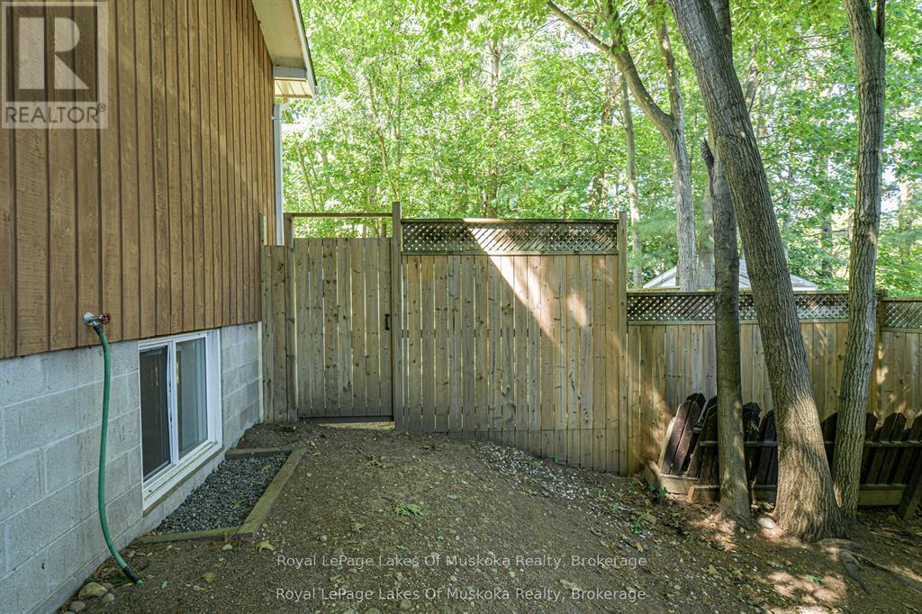 115 DOUGLAS STREET - 16