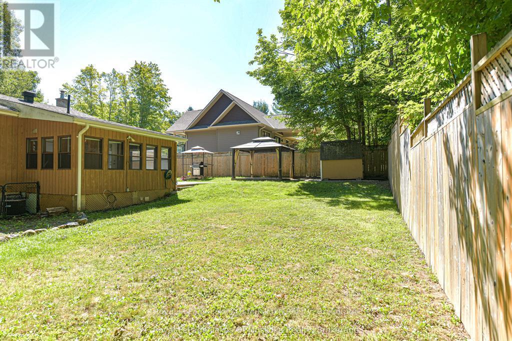 115 DOUGLAS STREET - 20
