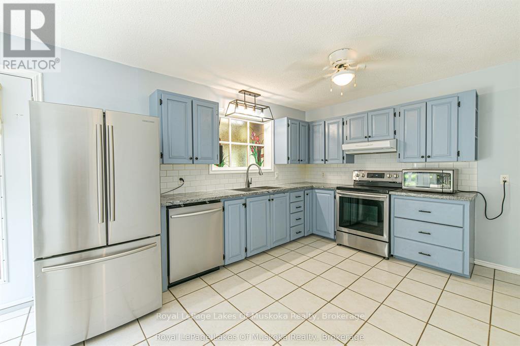 115 DOUGLAS STREET - 35