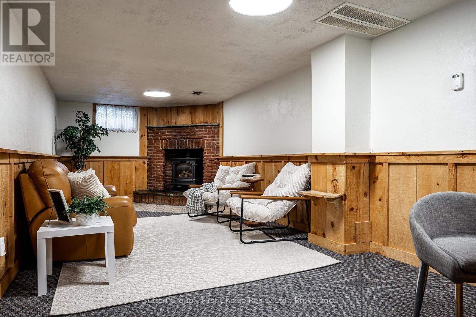 153 HOME STREET - Image 27