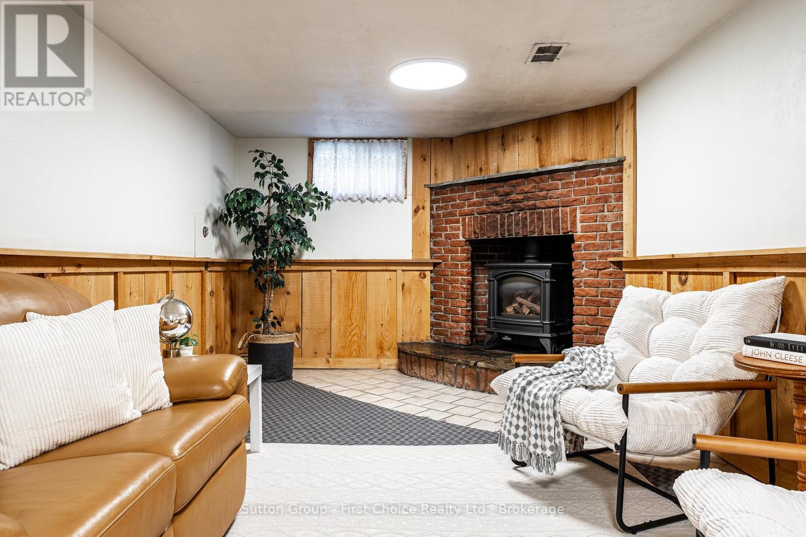 153 HOME STREET - Image 28