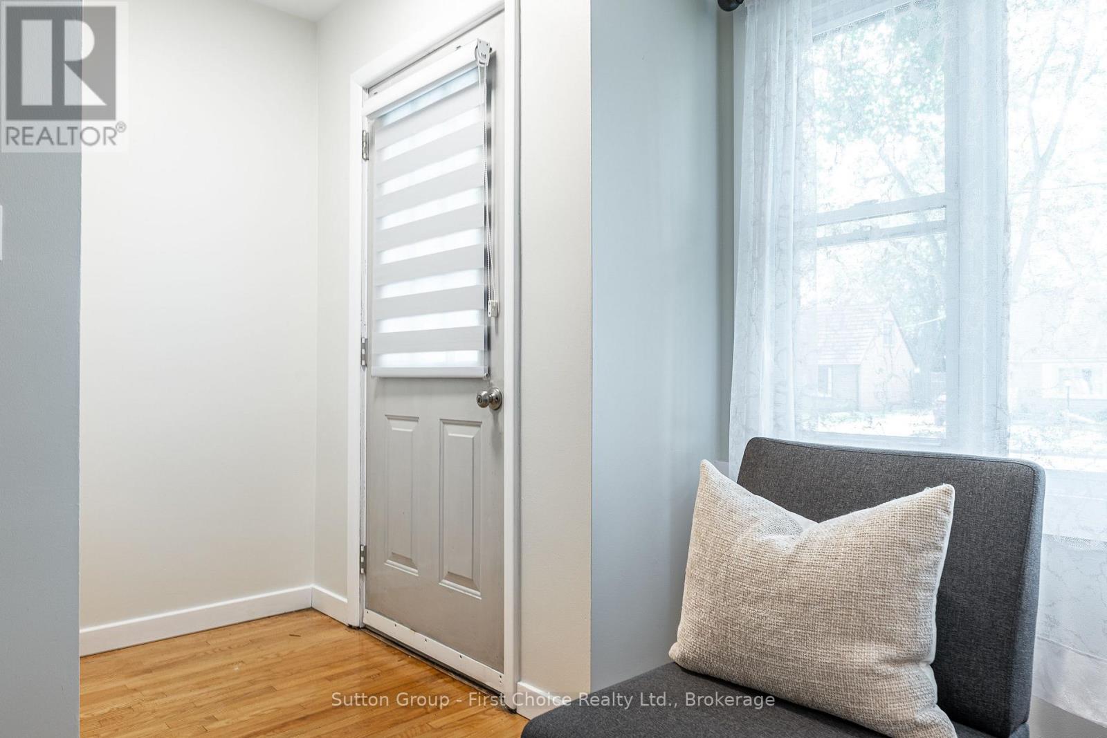 153 HOME STREET - Image 4