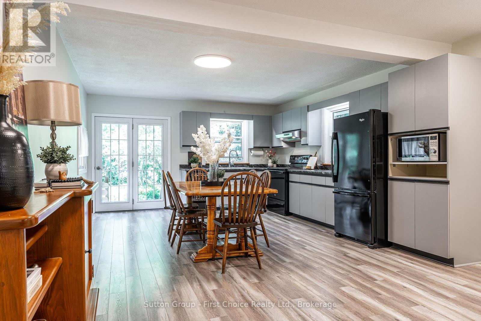 153 HOME STREET - Image 9