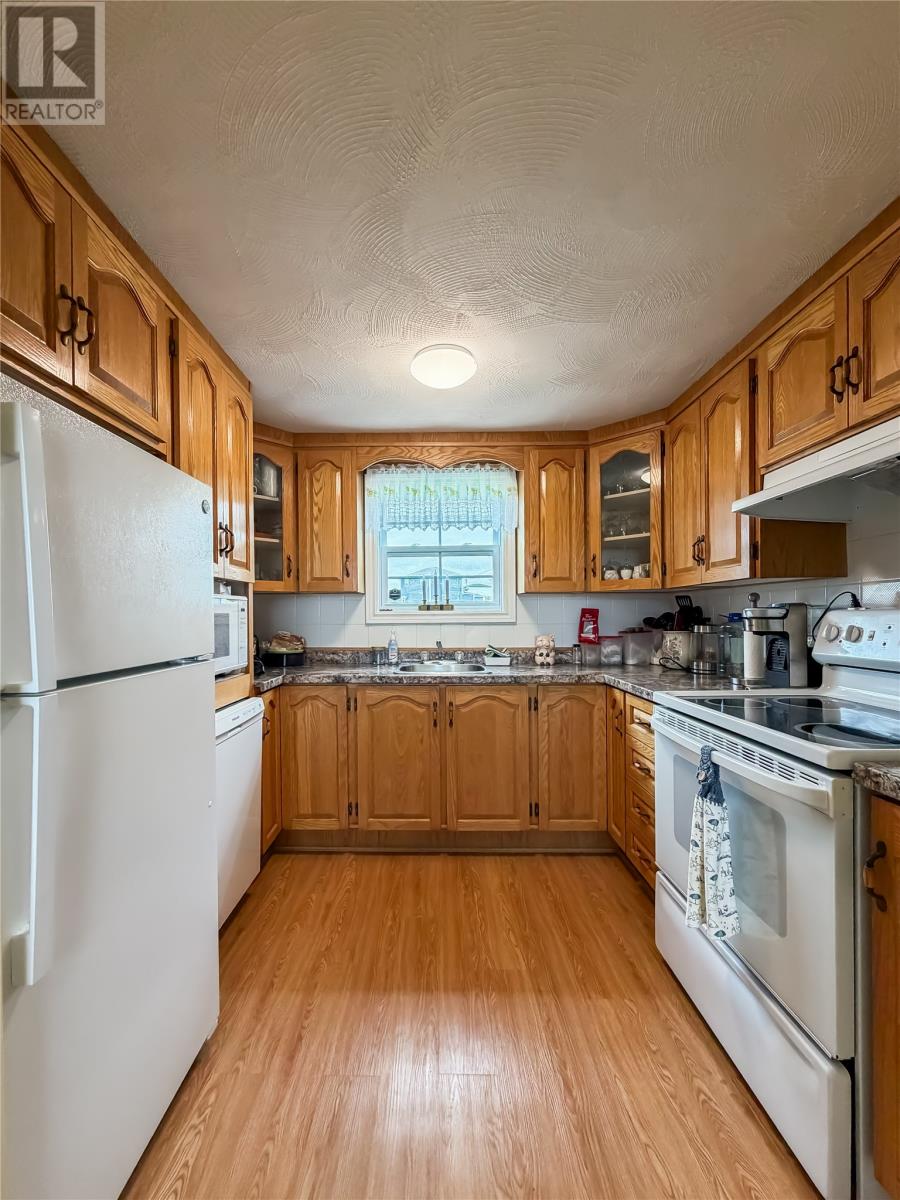 671 Sunset Drive - Image 9
