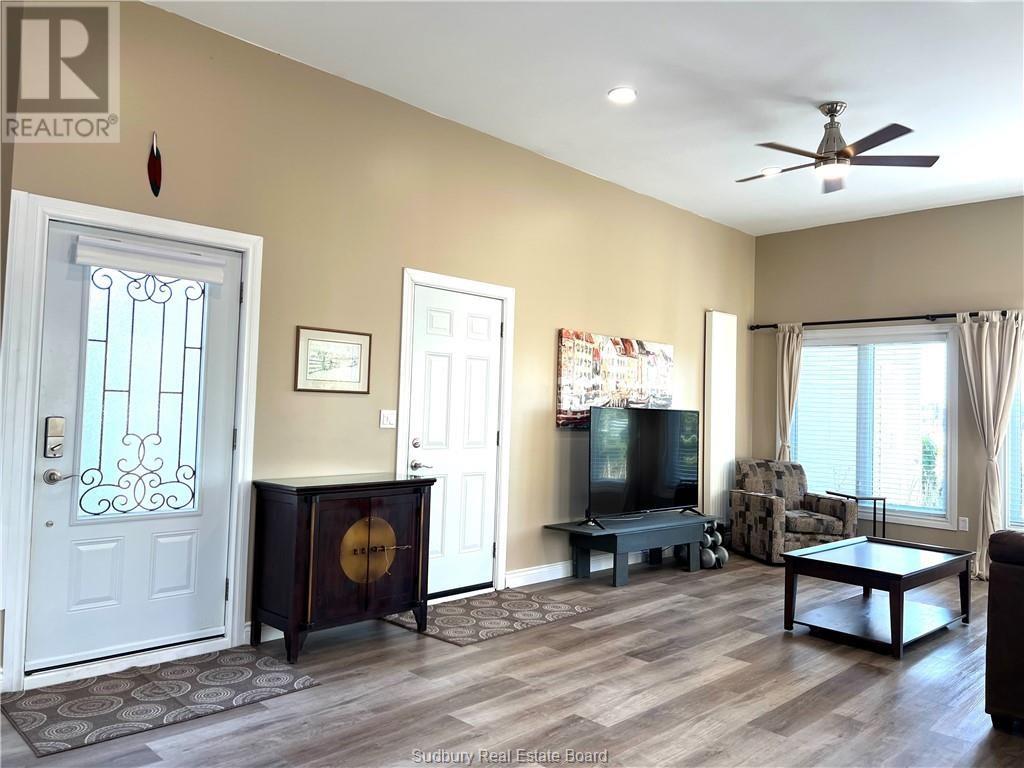 268 B Lake Road - 16