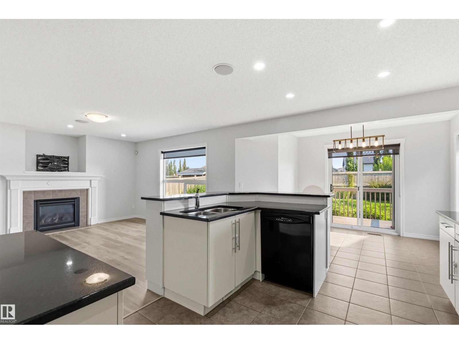 3214 22a AV NW - 19