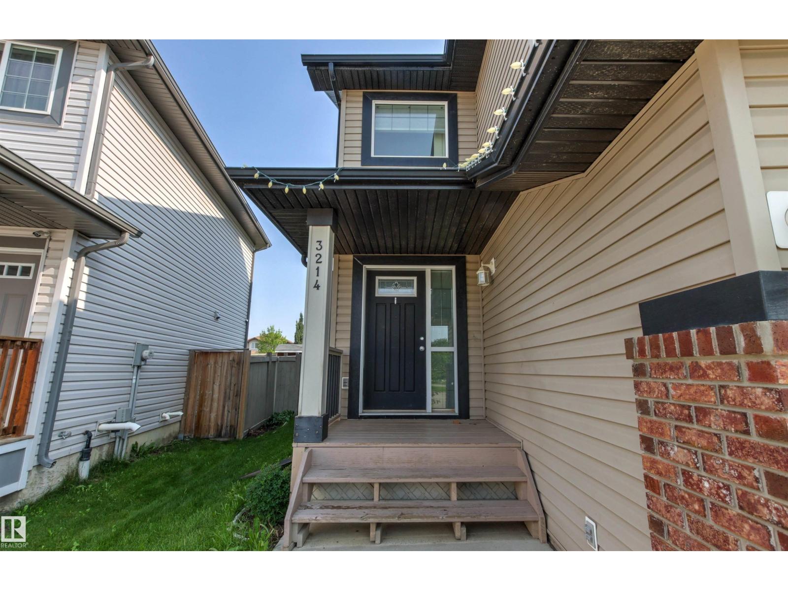 3214 22a AV NW - 2