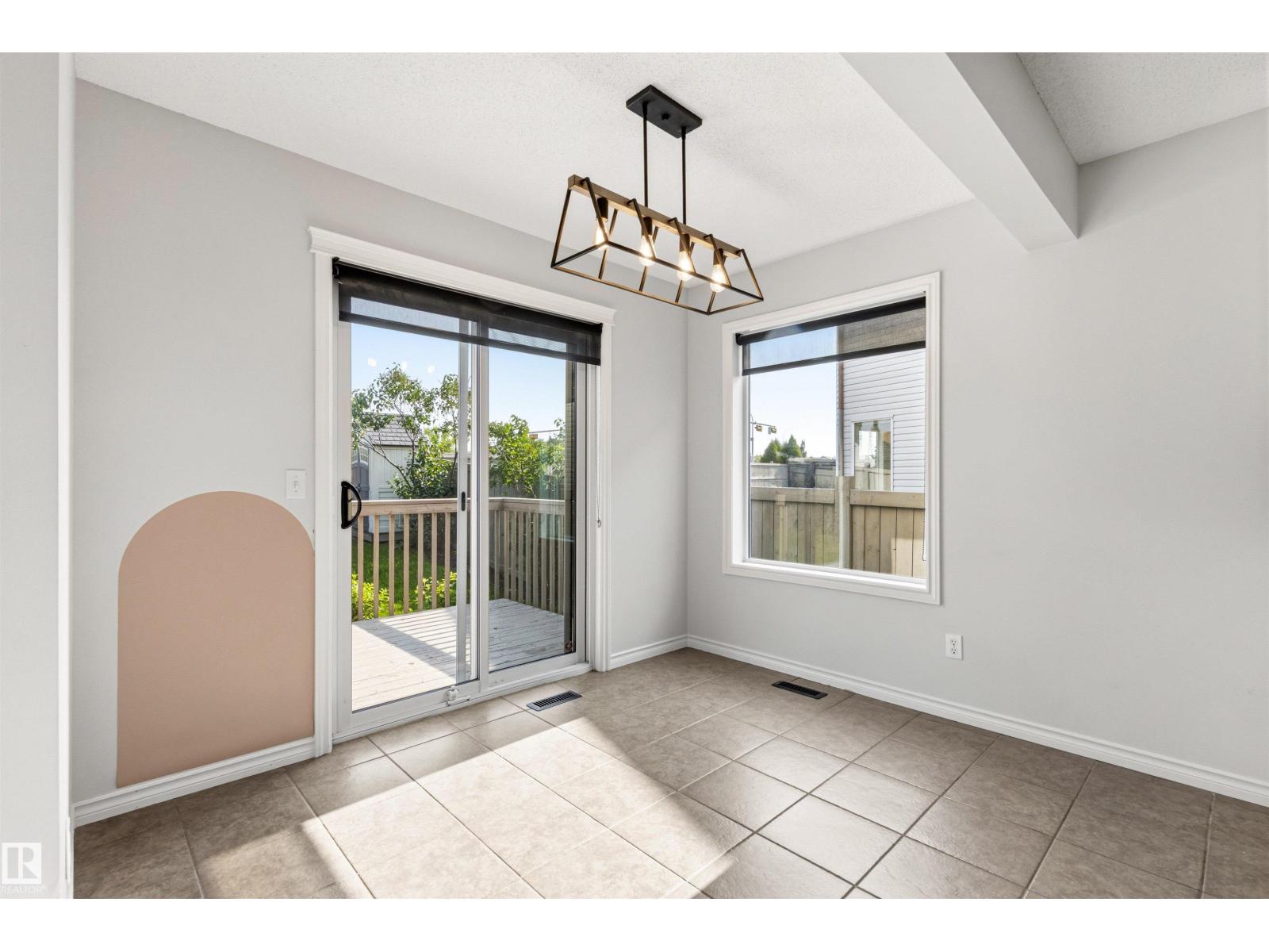 3214 22a AV NW - 23