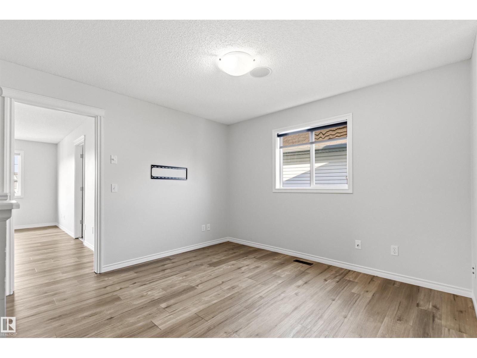 3214 22a AV NW - 30