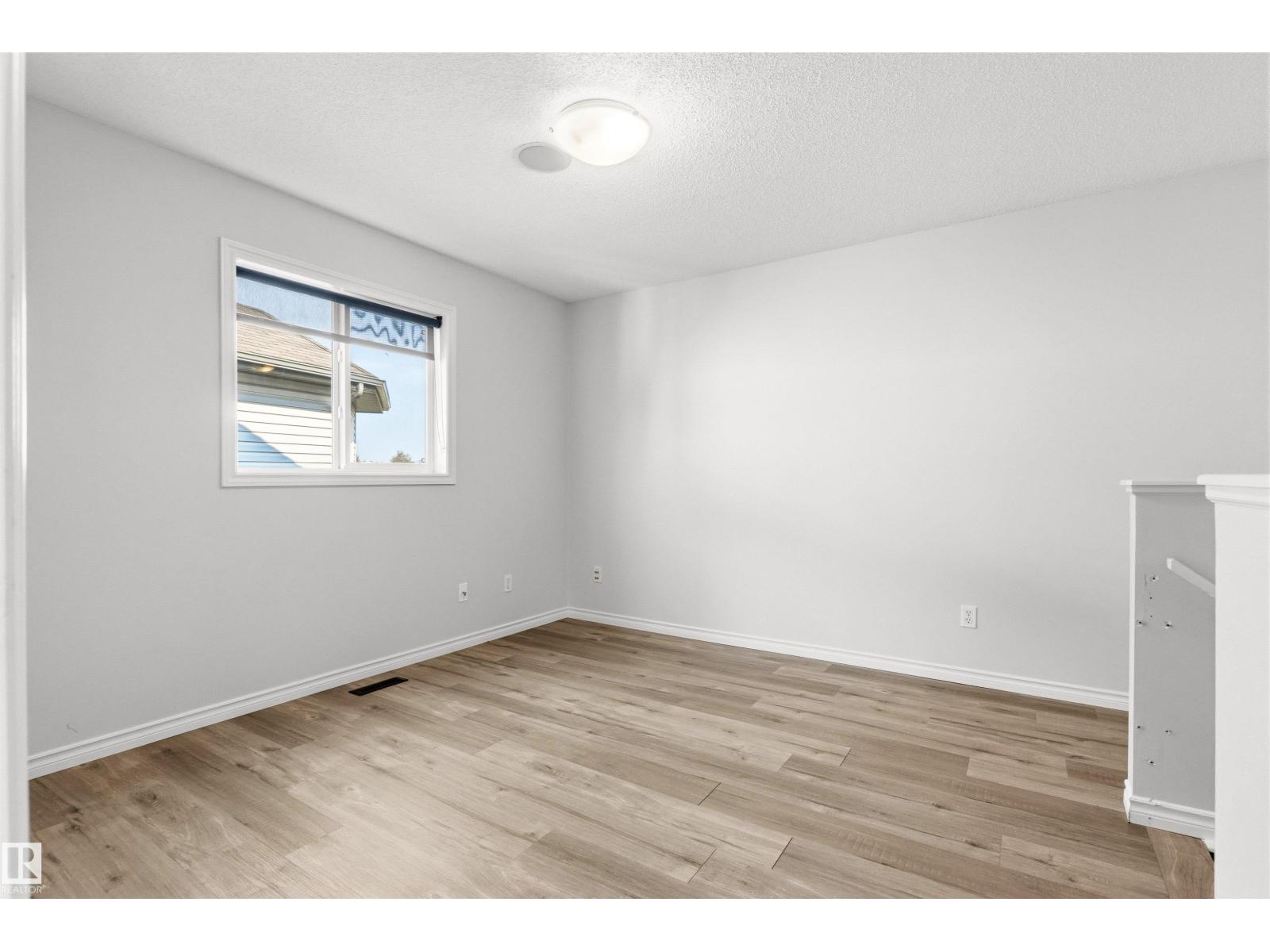 3214 22a AV NW - 31