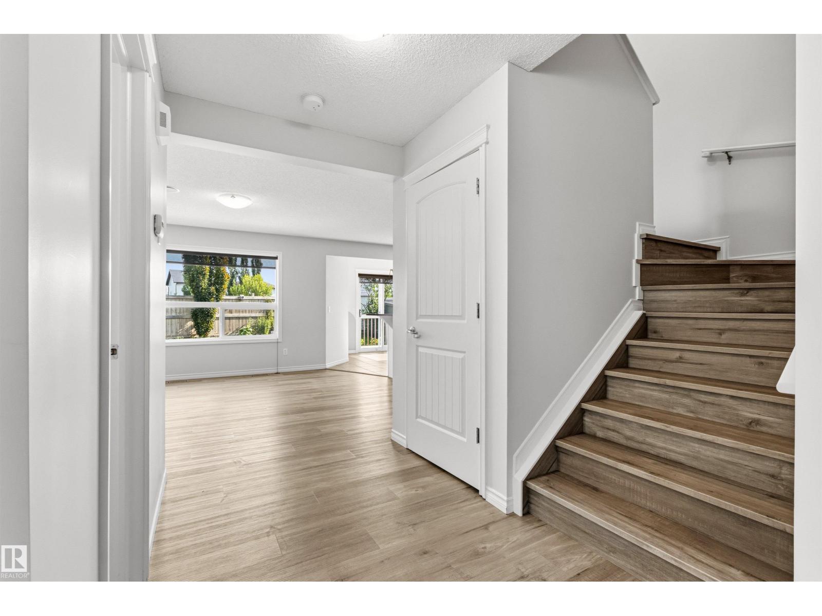 3214 22a AV NW - 4