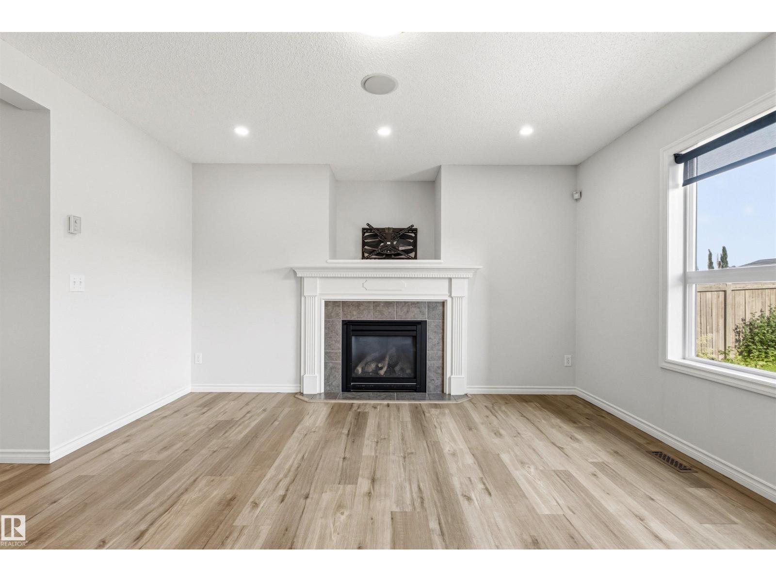 3214 22a AV NW - 8