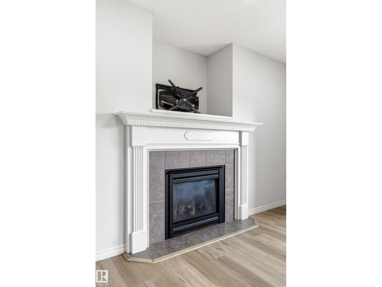 3214 22a AV NW - 9